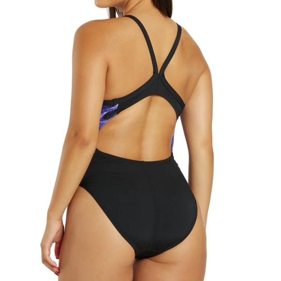 NIKE Splice Racerback One Piece Swimsuit - Picture 3 of 3
